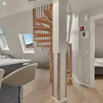 Apartment 307sb10 - Three Bedroom *