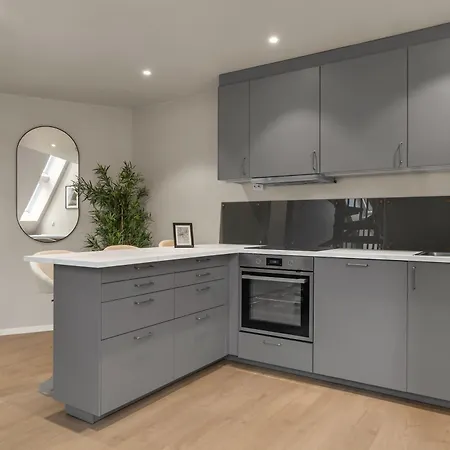 Apartment 307sb10 - Three Bedroom *